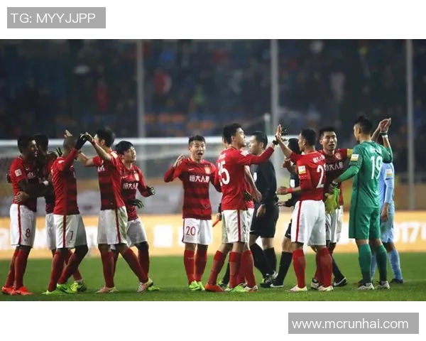 赛后复盘分析北京篮球队与西安篮球队的竞技状态与表现对比 赛后复盘分析北京篮球队与西安篮球队的竞技状态与表现对比